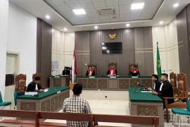 Selewengkan dana operasional kantor Pos, JPU tuntut terdakwa 7,5 tahun penjara