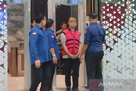 Kejagung tetapkan Riza Chalid tersangka korupsi Petral, status masih buron