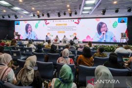Wamenekraf: Ekonomi kreatif beri ruang perempuan untuk berkembang