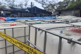 Polisi ungkap penyalahgunaan BBM bersubsidi di tiga gudang