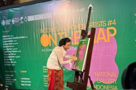 Wamen Veronica Tan mengajak para perempuan untuk berkarya