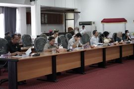 Komisi III DPRD HSS bahas Raperda RTRW 2026-2046 bersama eksekutif