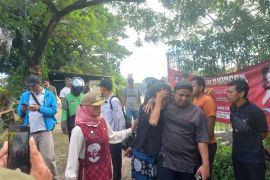 Wali Kota Jakbar santuni keluarga anak korban tenggelam di Cengkareng