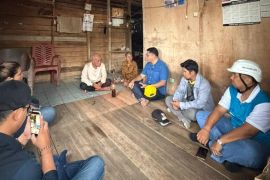 DPR RI tinjau program listrik desa di Sambas