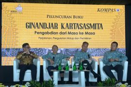 Ginandjar Kartasasmita ungkap upaya perkuat rupiah di era reformasi