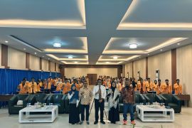 UHO Kendari cetak wirausaha Gen Z lewat seminar nasional kewirausahaan