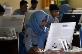 Sejumlah dinas pendidikan jatuhkan sanksi kepada pelanggar aturan TKA