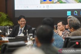 Indonesia relies on structural economic reforms to face energy crisis