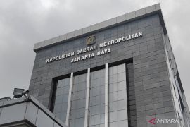 Kriminal kemarin, pria dibacok hingga pengancaman anggota DPR