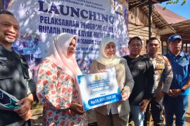 Wali Kota Lisa harapkan program bedah rumah tingkatkan kualitas hidup masyarakat