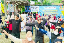 Bupati HSU meriahkan Jalan Sehat di Amuntai Selatan