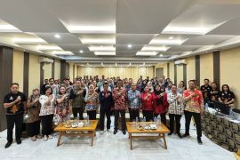 Puluhan tenaga kesehatan di Kapuas diberi pengetahuan peningkatan kesiapsiagaan darurat