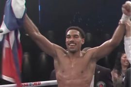 Iglesias rebut juara dunia IBF pada kemenangan kesembilan beruntun