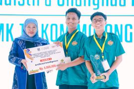 Khofifah optimistis LKS Dikmen tumbuhkan talenta unggul Jatim