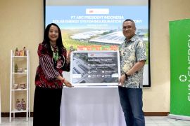 ABC President Indonesia integrasikan energi surya untuk produksi ramah lingkungan lewat PLTS Atap