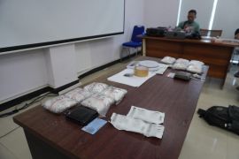 Petugas gagalkan penyeludupan 4 kg sabu-sabu di Bandara Pekanbaru