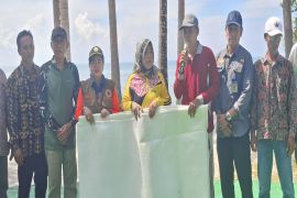 Dua desa pesisir di Kecamatan Kumai terima bantuan geobag dari Pemkab Kobar