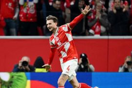 Mainz Perkasa Hajar Strasbourg, Rayo Vallecano Taklukkan AEK Athens