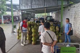 Pertamina beri sanksi tegas pelanggaran lembaga penyalur LPG 3 kg