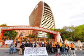 Mahasiswa UNM tuntut kasus dugaan pungli CPNS dituntaskan