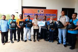 PLN UID Jateng salurkan bantuan sembako untuk warga Demak yang terdampak banjir