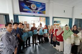 PT Timah resmikan Gerai Komunitas UMKM dan Kreatif di Pelabuhan Tanjung Maqom Kundur