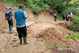 BPBD Cianjur menuntaskan penanganan 18 kejadian bencana akibat cuaca