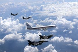 Enam pesawat tempur kawal penerbangan Presiden Prabowo di HUT Ke-80 TNI AU