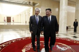 Kim Jong Un bertemu Wang Yi, perkuat kerja sama Korut-China