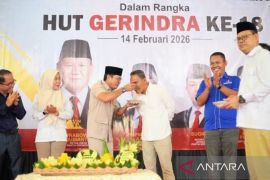 Bupati-Wabup Dompu membantah isu disharmoni, tegaskan hubungan tetap solid