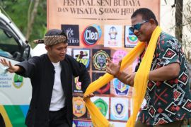 Disparbud Garut mempromosikan wisata pantai melalui festival seni budaya