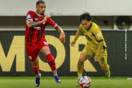 Persis Solo keluar dari zona degradasi setelah tekuk Semen Padang 2-1