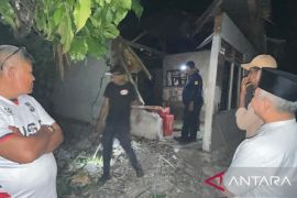 Pemkot Solok beri bantuan warga terdampak angin puting beliung