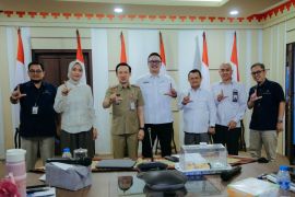 Pemprov Lampung sebut penyesuaian biaya angkutan udara haji masih dikaji