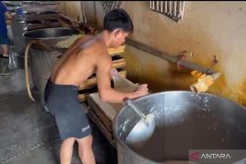 Produsen tahu dan tempe mulai keluhkan kenaikan harga kedelai