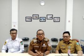 Bupati Belitung pastikan jadwal penerbangan perdana Scoot Singapura
