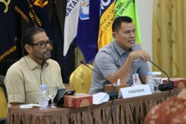 Kemenkum Kepri bersama DPR diskusi RUU Hukum Perdata Internasional di Batam