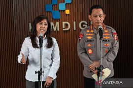 Menkomdigi tunggu respons TikTok, Roblox, dan Google terkait PP Tunas hingga Selasa