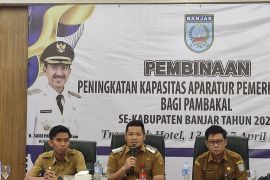 Pemkab Banjar tingkatkan kapasitas pambakal melalui pembinaan aparatur desa
