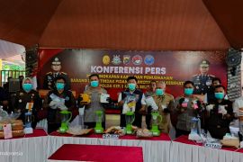 Polda Babel musnahkan barang bukti narkotika, ungkap 165 kasus pada triwulan I 2026