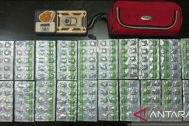 Polres Karawang sita ribuan butir obat keras tertentu didominasi jenis tramadol