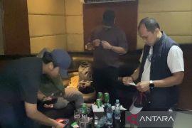 Polisi razia tempat hiburan malam di Pekanbaru, temukan 2 butir ekstasi