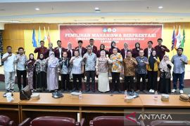 12 mahasiswa terbaik berebut gelar mahasiswa berprestasi UNG 2026