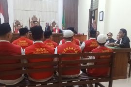Oknum polisi disidang kasus pencurian dan narkotika
