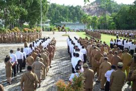 Wali Kota Jayapura minta kepala kampung hadir setiap apel Senin pagi