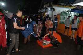 Pemkot Bandarlampung terjunkan satgas guna bantu warga terdampak banjir
