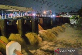 Bendung Katulampa tetap dalam kondisi normal meski Bogor diguyur hujan lebat