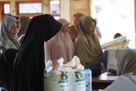 Bulog salurkan bantuan pangan di pulau terluar Aceh