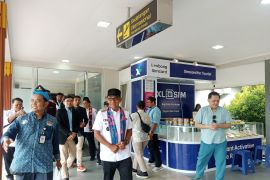 Bupati Belitung cek kesiapan Bandara H. AS Hanandjoeddin jelang penerbangan internasional