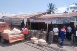 Pertamina Sulawesi salurkan bantuan pemulihan infrastruktur pasca gempa di Bitung